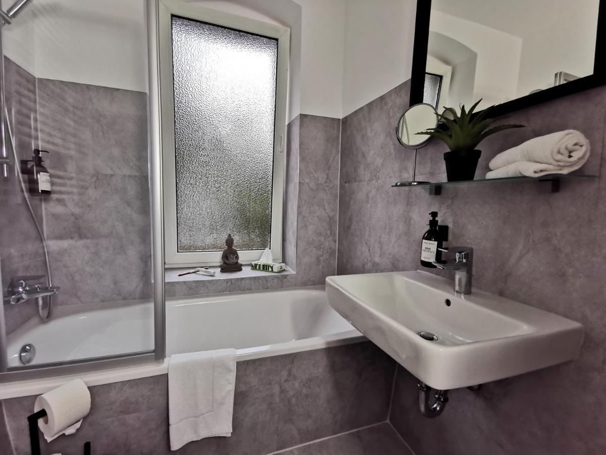 Bohnapartments Studio M City - Domplatz - Wlan - Vollausstattung Ерфурт Екстериор снимка